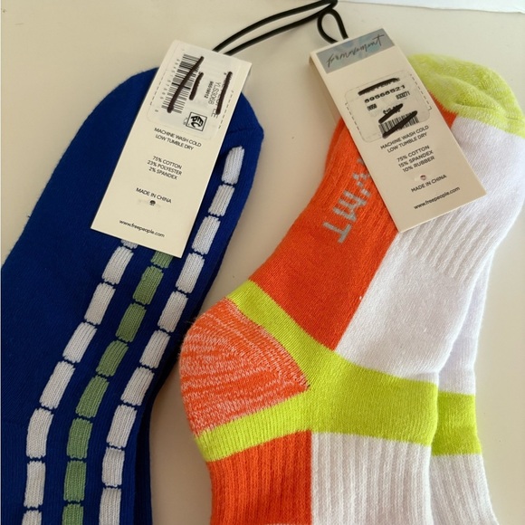 Set of 2 NWT Free People FP Movement Crew Socks - Picture 11 of 16